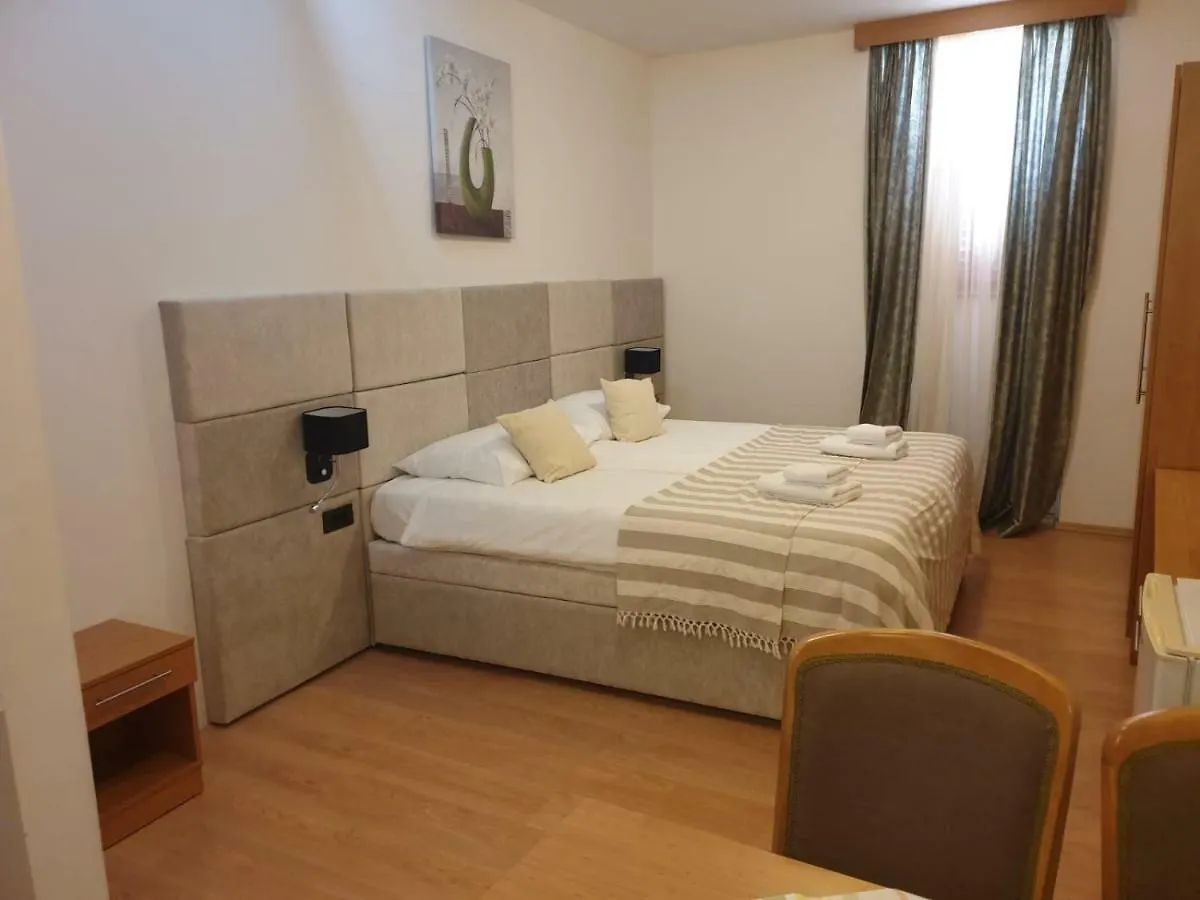 Sveti Lovro Apartments Lovrečica